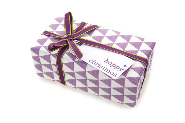 6 White Happy Christmas gift tags printed in purple