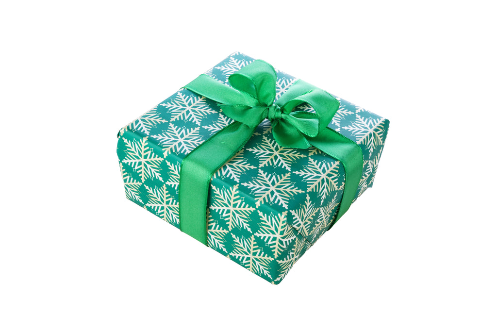 3m x 70cm Roll Recyclable Green Wrapping Paper with Hexagonal Snowflakes